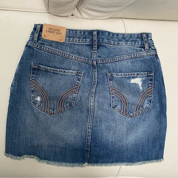Hollister Denim 5-Pocket Skirt distressed - Picture 3 of 9